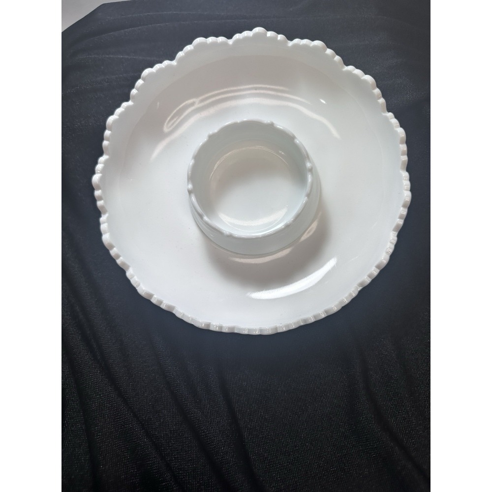 Fenton Hobnail Milk Glass Fluted‎ Edge Chip and Dip Bowl Or Candle Holder - Picture 3 of 14